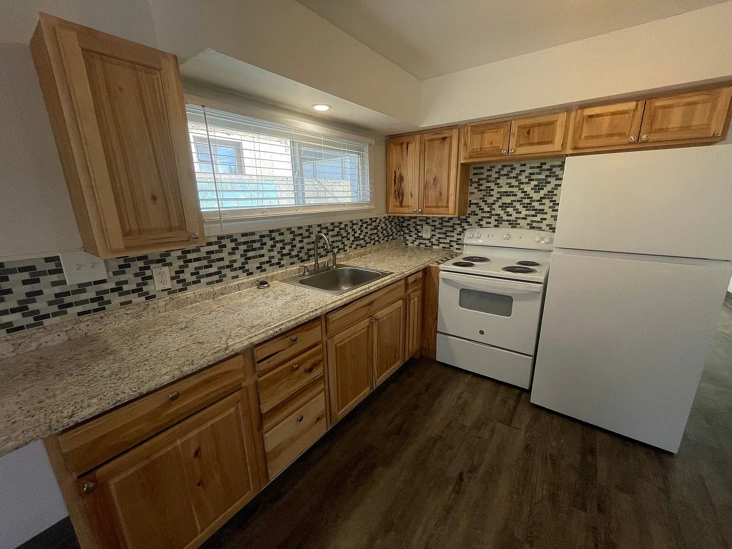 The Samantha Apartments in Browne's Addition! — Photo 4