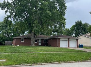 2017 Lindbergh Blvd #2019, Springfield, IL 62704