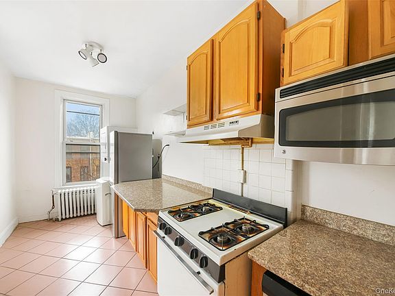 5th image of 529 Decatur Street