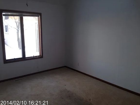 5th image of 4112 Laramie Ln APT 4