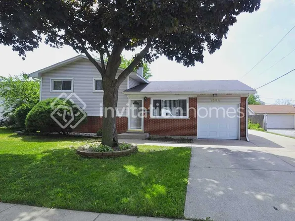 1694 Clifford St, Glendale Heights, IL 60139