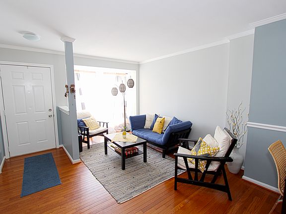 2nd image of 14228 Autumn Cir