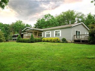 715 Spite Rd, Hurricane, WV 25526