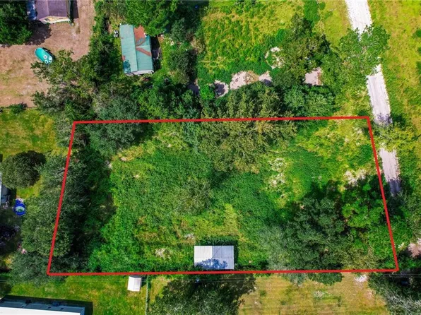 462 Pinehurst Dr, Folkston, GA 31537