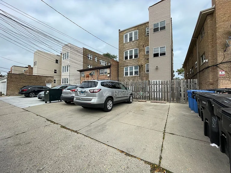 7512 N Claremont Ave #2 — Photo 22