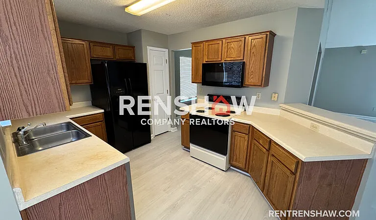 6954 Luxor Ln — Photo 18