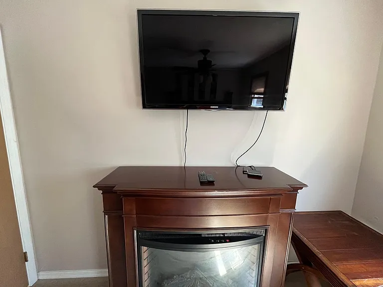1121 Thunder Dr — Photo 10