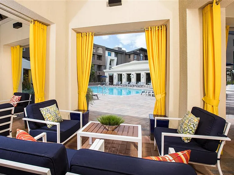 Venue Apartments — Photo 11