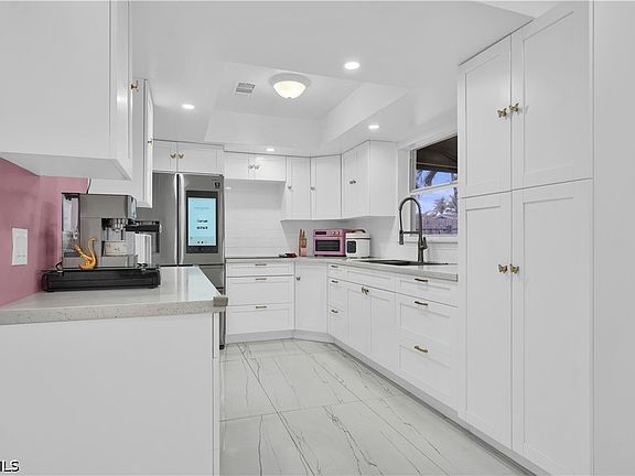 5th image of 8641 NW 8th St