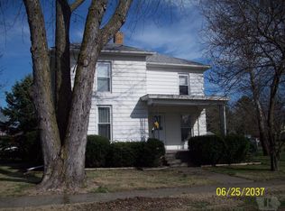 301 S Center St, La Harpe, IL