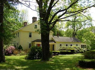 202 Searles Rd, Pomfret Center, CT 06259