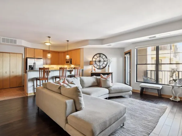 317 Groveland Ave Unit 610, Minneapolis, MN 55403