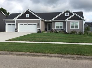 3265 Hager Dr, Jenison, MI 49428