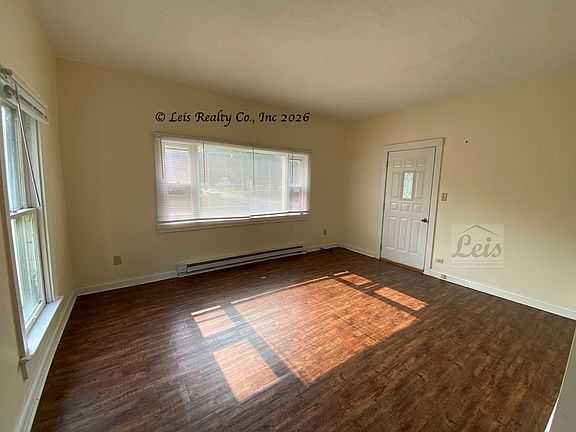 3rd image of 404 Moody Ave