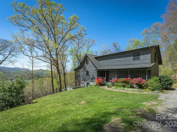 54 Jazaka Ridge Ln, Swannanoa, NC 28778