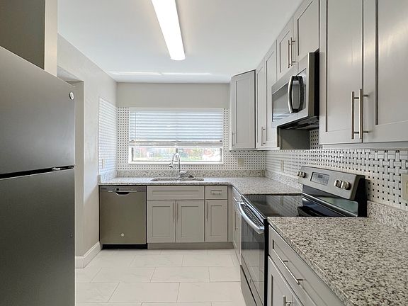 3rd image of 12062 Socrates Dr #12068