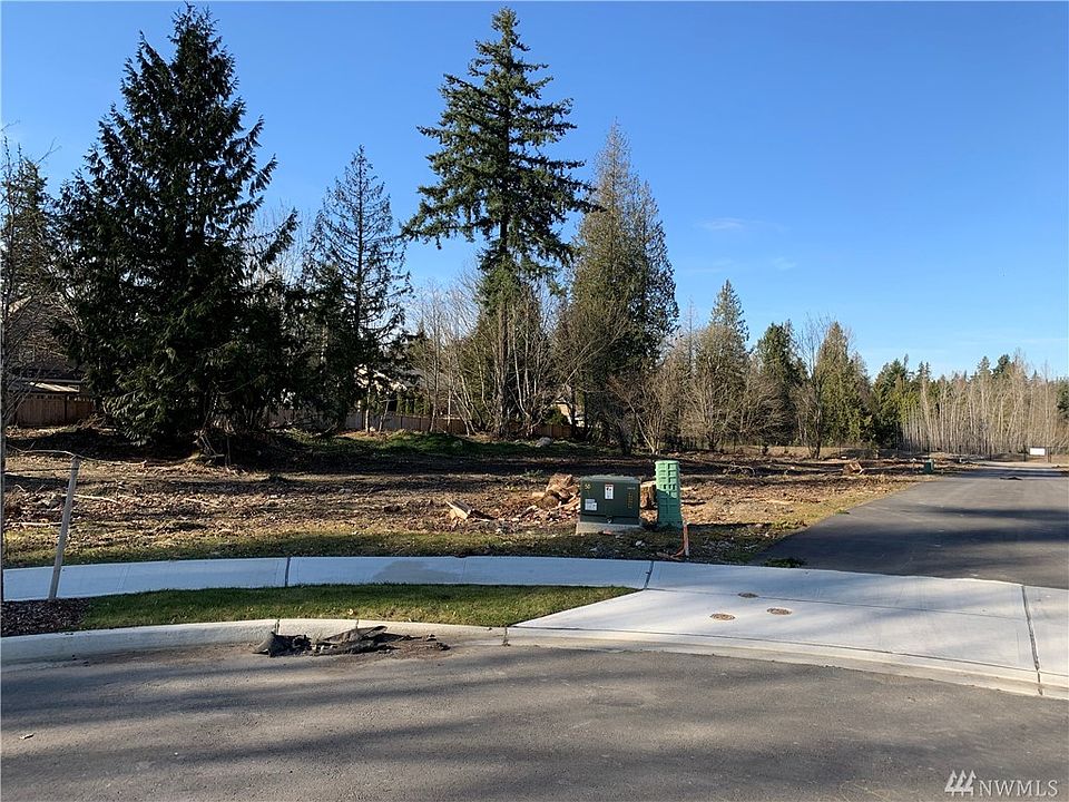 2nd image of 6 32nd St E