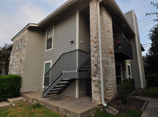 10616 Mellow Mdws APT 27D, Austin, TX 78750