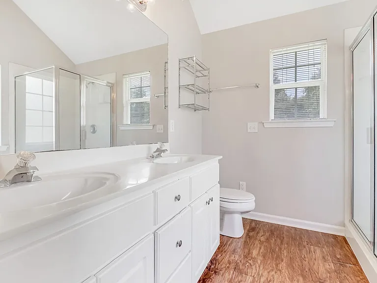 127 Williams Ave — Photo 23