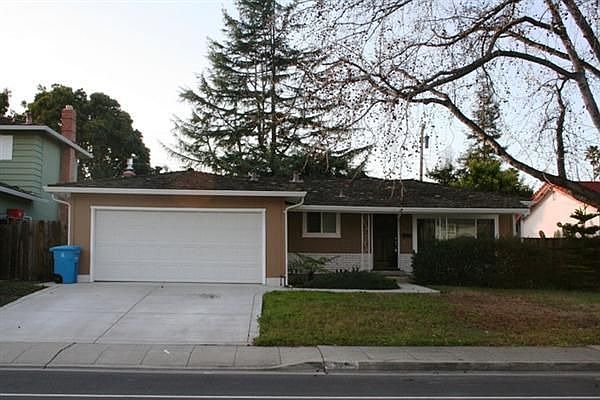 1st image of 970 Live Oak Dr