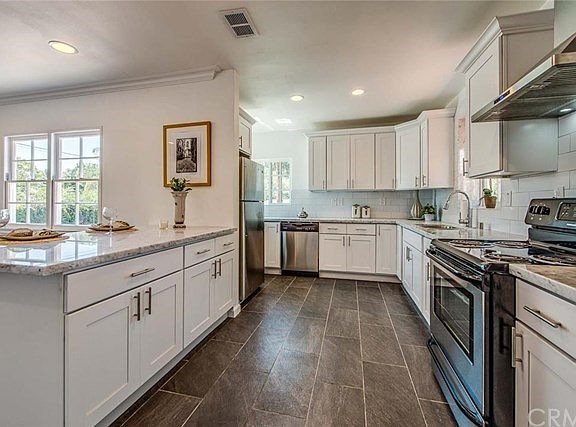 5th image of 5447 Magnolia Ave