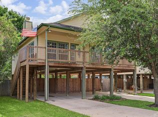 417 West Dr, Kemah, TX 77565