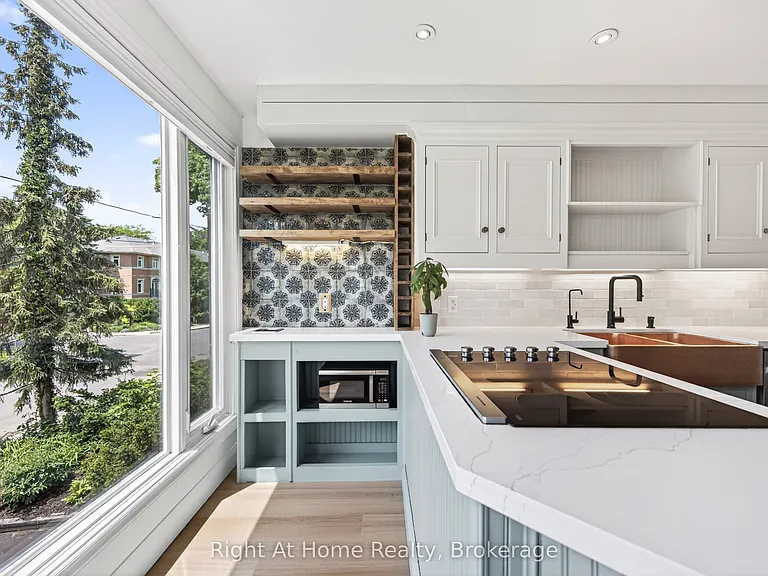 109 Brant St — Photo 23