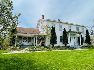 3738 Ridge Rd, Lockport, NY 14094