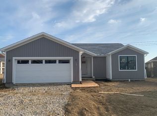 1717 Eide Rd, Bloomington, IL 61704