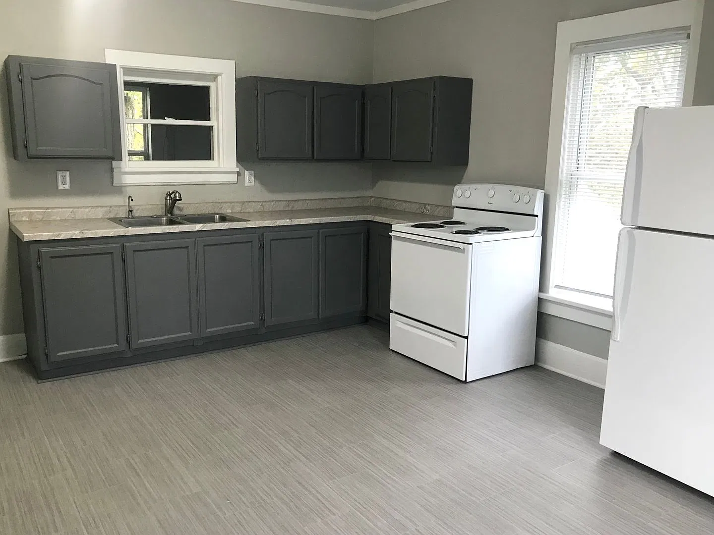 1301 Prairie Street — Photo 2