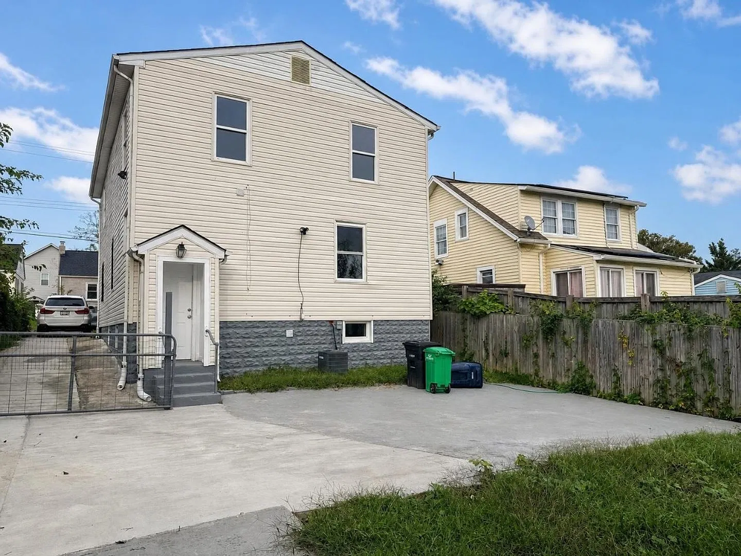 Spacious Home suitable for roommates and group homes *Section 8 accepted* — Photo 4