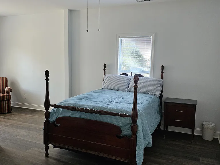619 W Bell St #A — Photo 6