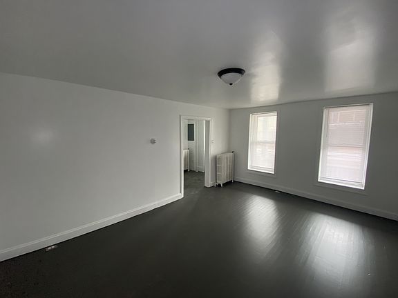 3rd image of 222 E King St