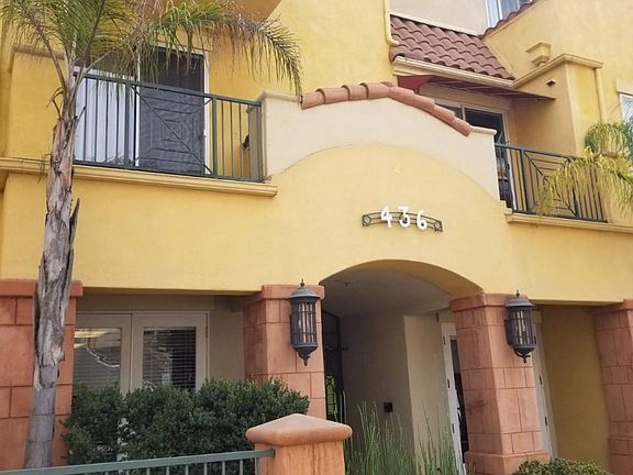 4th image of 436 E Poli St #309