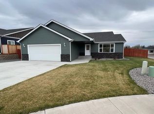 5330 Shalynn Ct, Klamath Falls, OR 97603