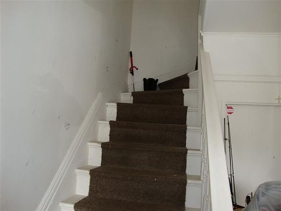 5th image of 457 Bradford St