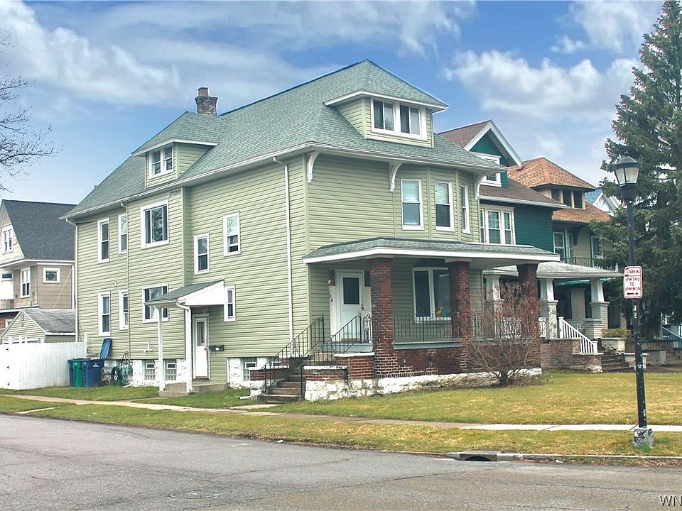 1st image of 704 McKinley Pkwy