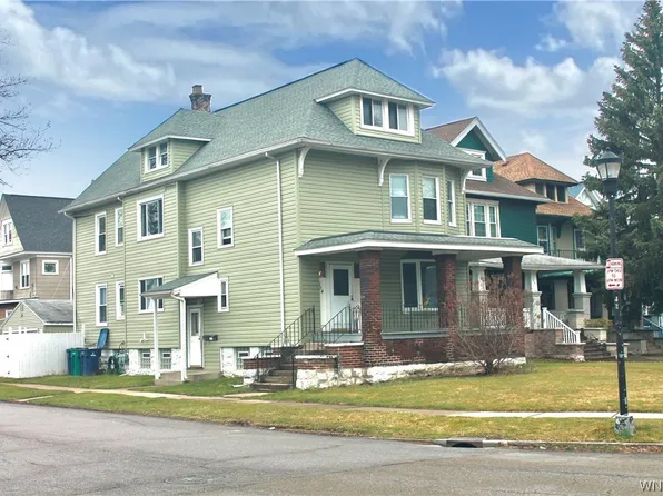 704 McKinley Pkwy, Buffalo, NY 14220