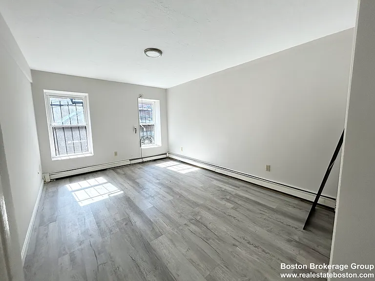 92 Hammond St — Photo 16