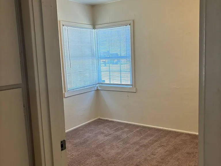 2811 Grand Blvd — Photo 11