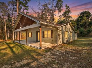525 Charmaine Dr E, Woodville, TX 75979