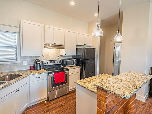 5th image of 2509 Selman Dr