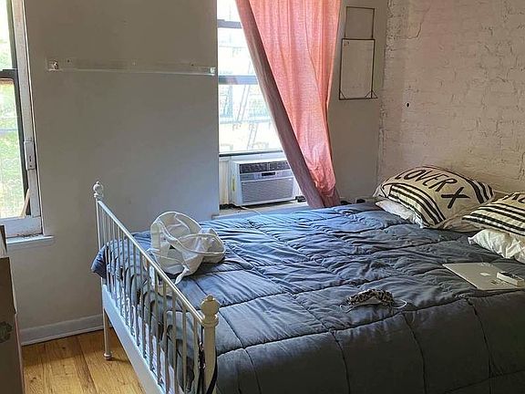 5th image of 233 E 80th St APT 6