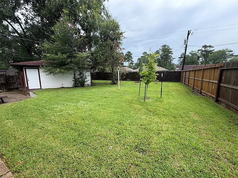 3011 Longwood Ln — Photo 17