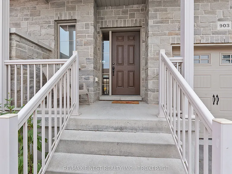 903 Blossom St — Photo 3