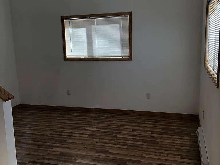 Large extra room for office or bedroom.