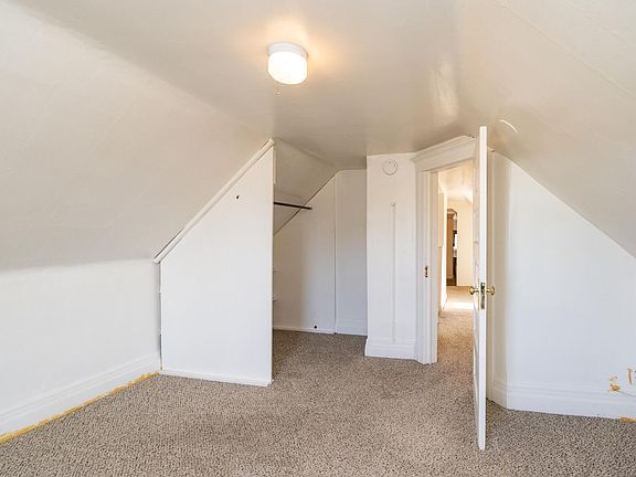 3rd image of 26574 Dartmouth St APT 3