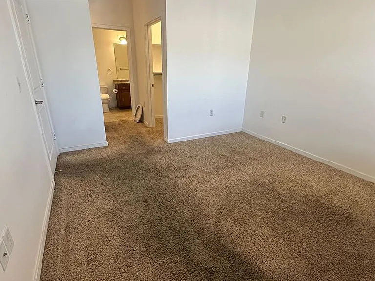 2150 S Main St #308 — Photo 17