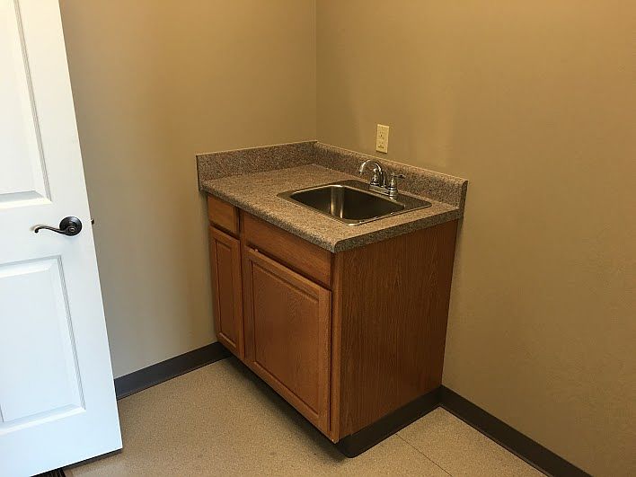 2nd image of 204 Elizabeth Street
