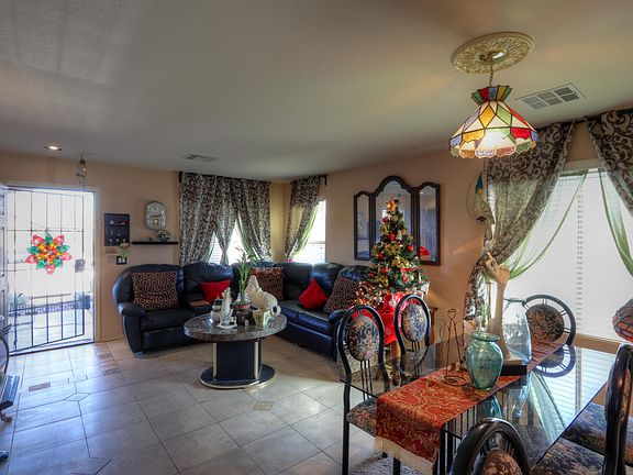 5th image of 41861 W Somerset Dr